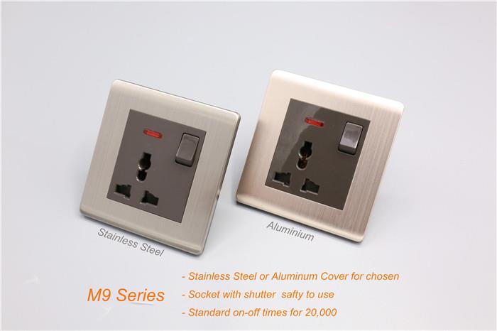 UK Standard Switched Socket